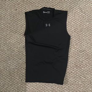 UNDER ARMOUR COMPRESSION SHIRT